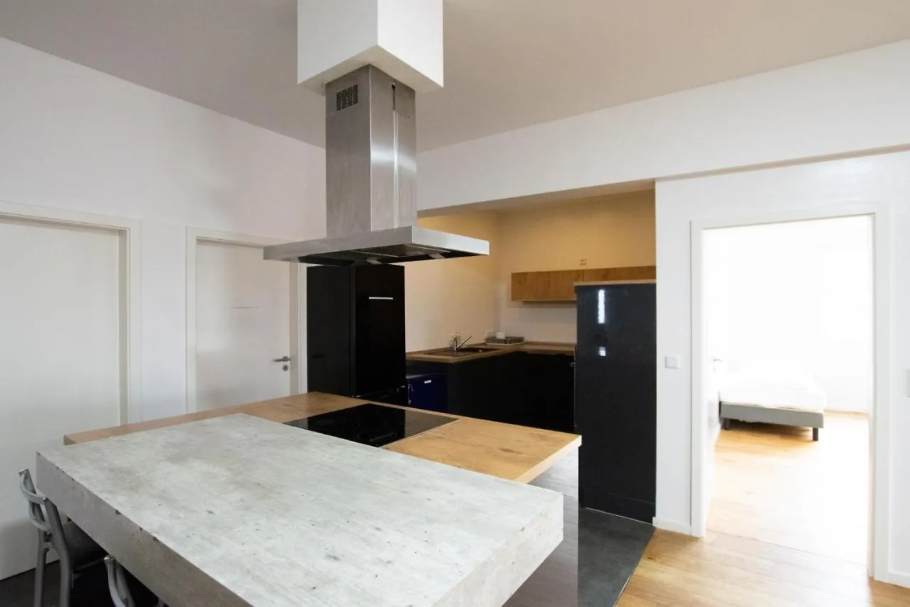 Raj Living - 250M2 Loft With 6 Rooms Im Industriegebiet - 20 Min Messe Dus & Old Town Dus Düsseldorf Apartmán